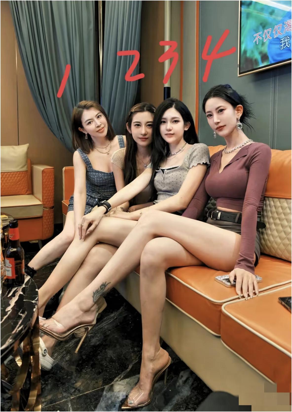 能正经过日子的该选谁[无奈吐舌]