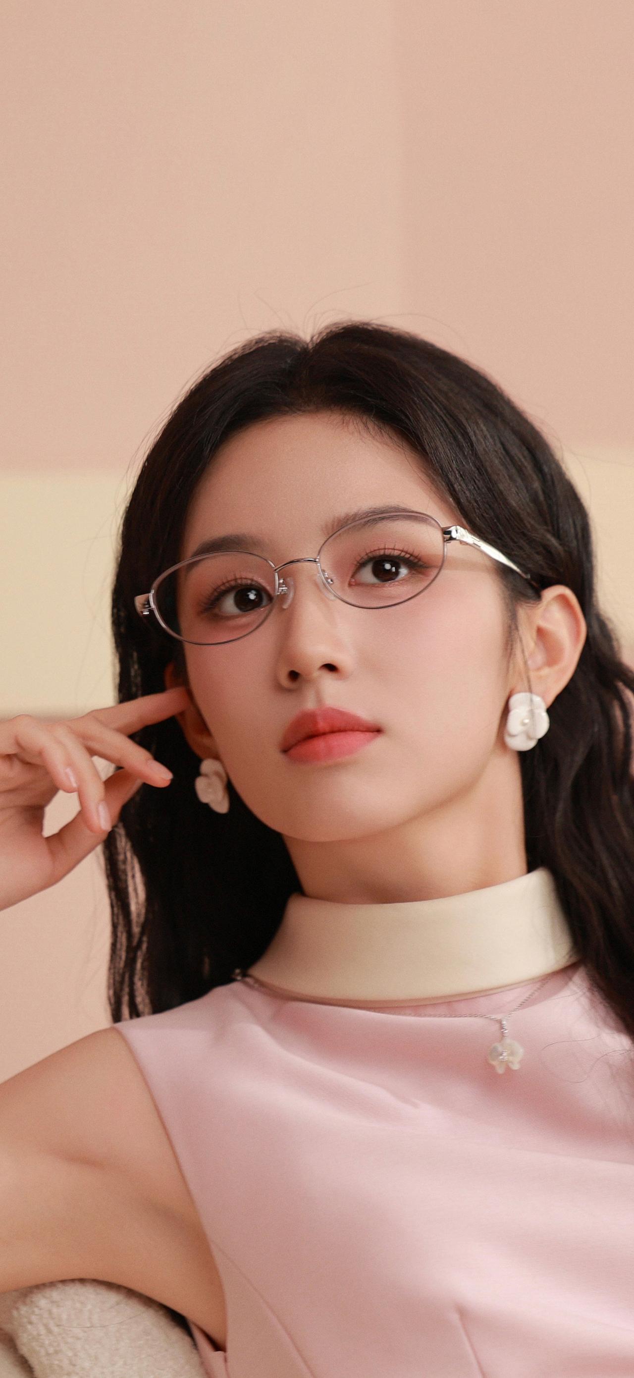 美女壁纸-第5922期-周也