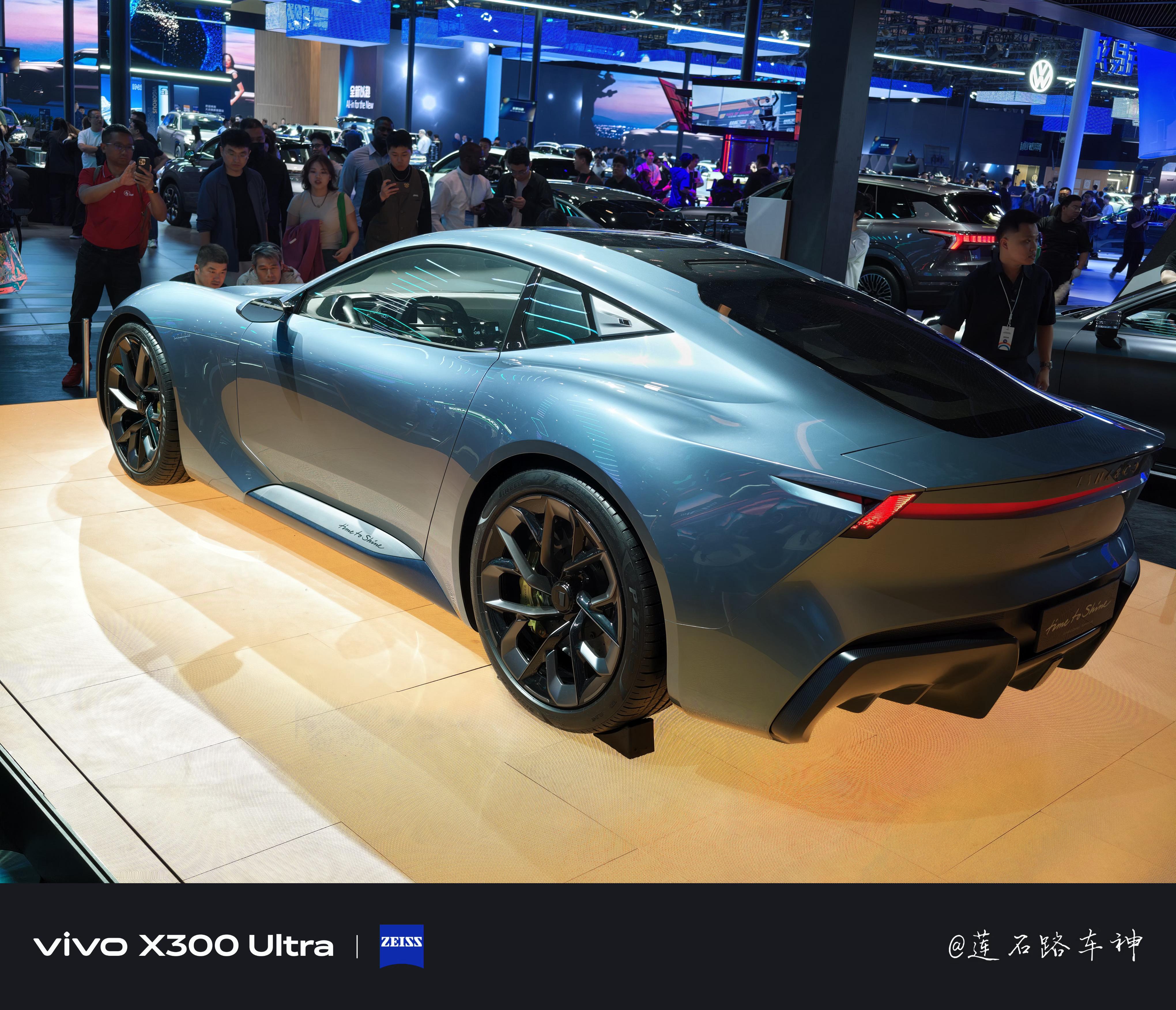 领克第一款gt概念跑车看实车虽然说是概念车，但实际工程上距离量产非常近，3.0