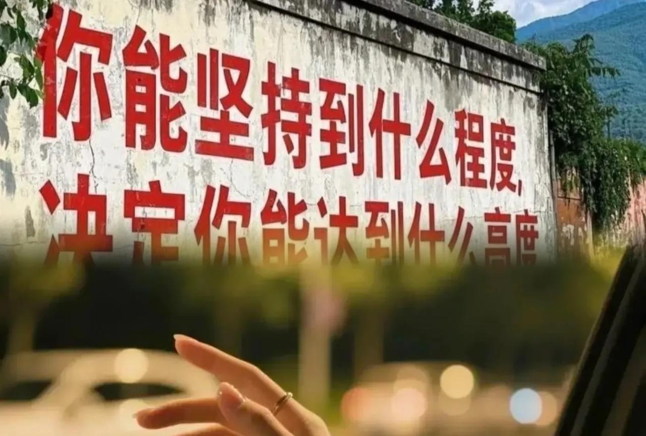 故事人人有，只是各不同。生活百态，无论有钱没钱，都得活出自己的滋味。有钱时