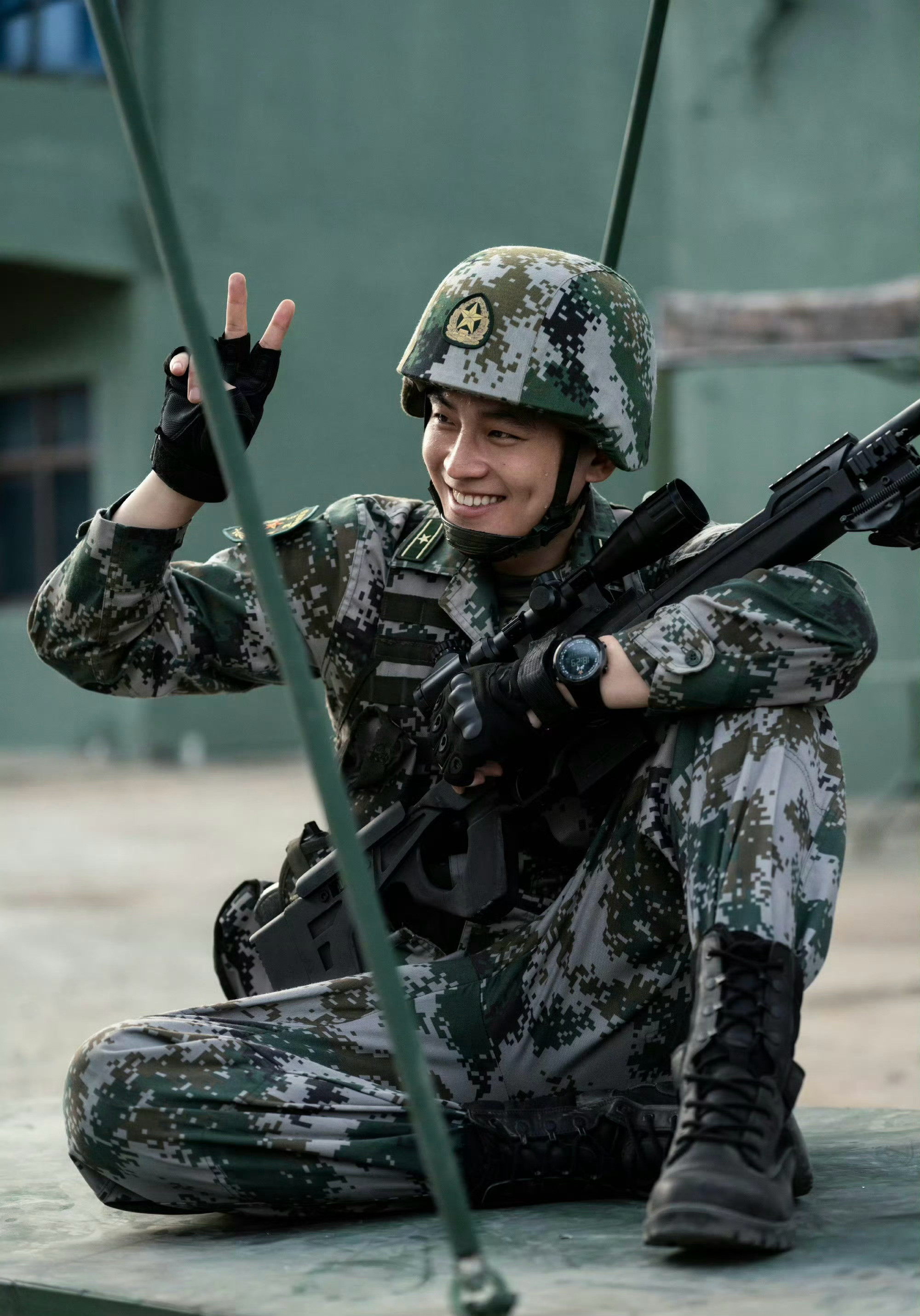 欧豪打戏招式被《兵自风中来》郭子剑的打戏狠狠惊艳！专业团队设计格斗招式，没有虚浮