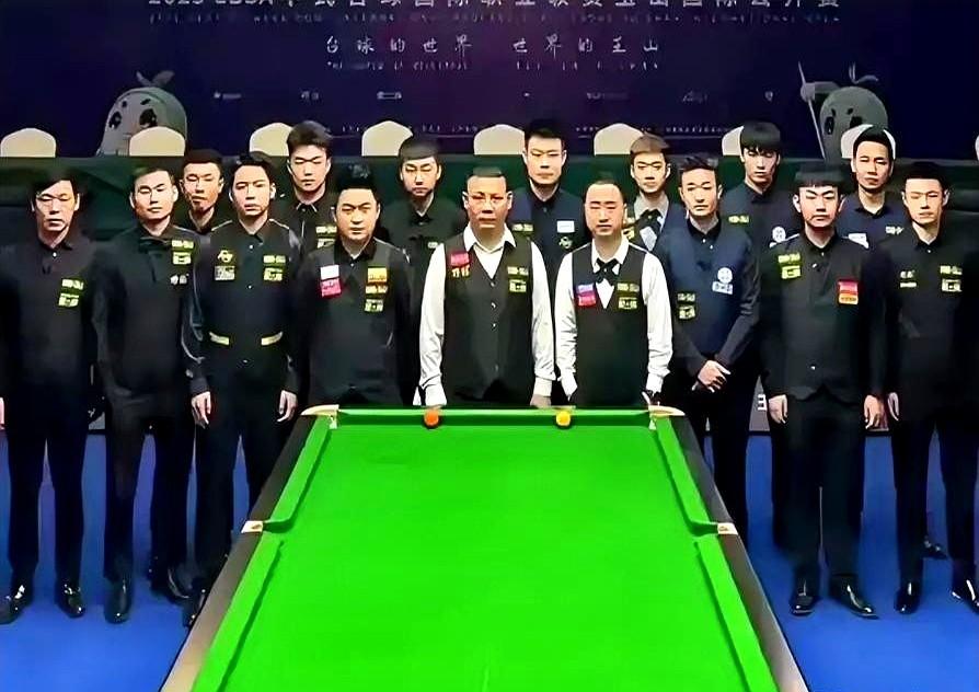 中式台球现在简直是“吸金兽”！职业选手随便打打，一年赚个上千万，这收入直接碾压好