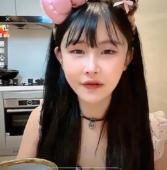 辛巴前徒弟，主播猫妹妹说：“要是没进入辛选，自己或许就进去（蹲巴黎）了，因为那时