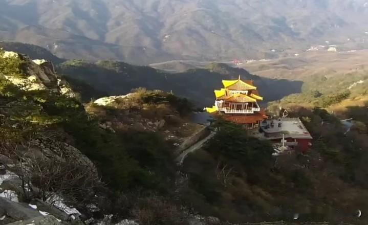 河南周末又将迎来一阵雨雪据天气预报，中原大地又要降温了，预计到周五左右，老家