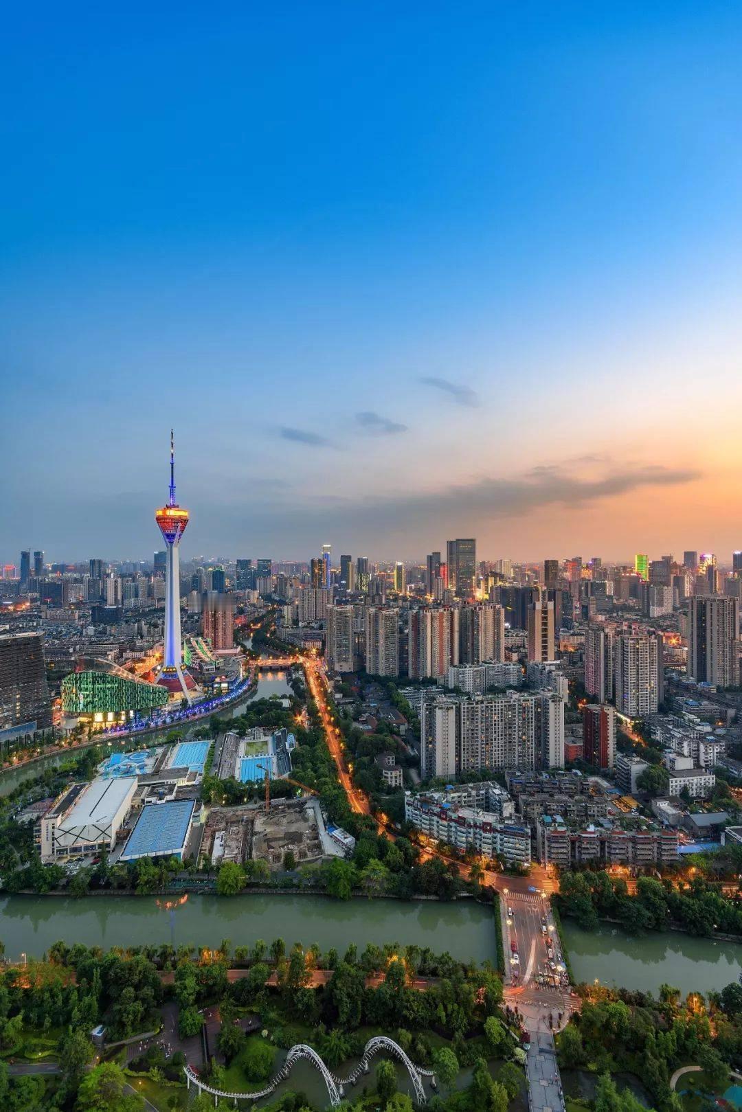 我去台湾出差，第一次见台湾同事对方竟然送给我一箱方便面，并问我“你们那边普通人是