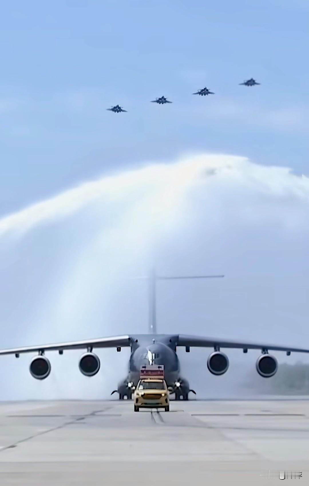 山河已无恙，英雄请回家！当运-20的轰鸣声穿透云层，当歼-20组成的护航编