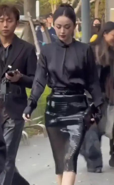 古力娜扎确实漂亮，生图都这么抗打。