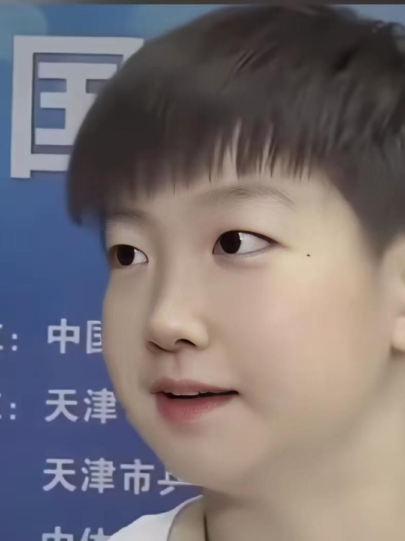 搞笑不？国球国运全系莎莎一身所以莎莎赢得了一串外号：国球莎乒乓莎