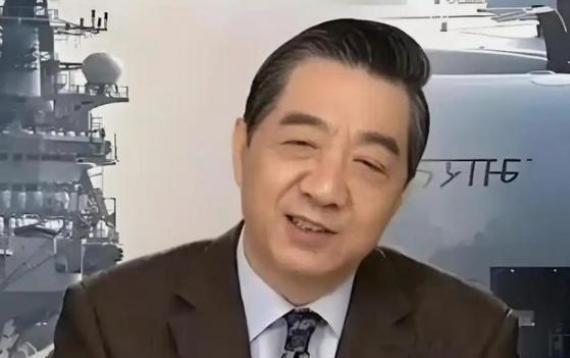 朋友们，局座张召忠当年一句话，真是醍醐灌顶！2015年，咱们辽宁舰入列了，歼2