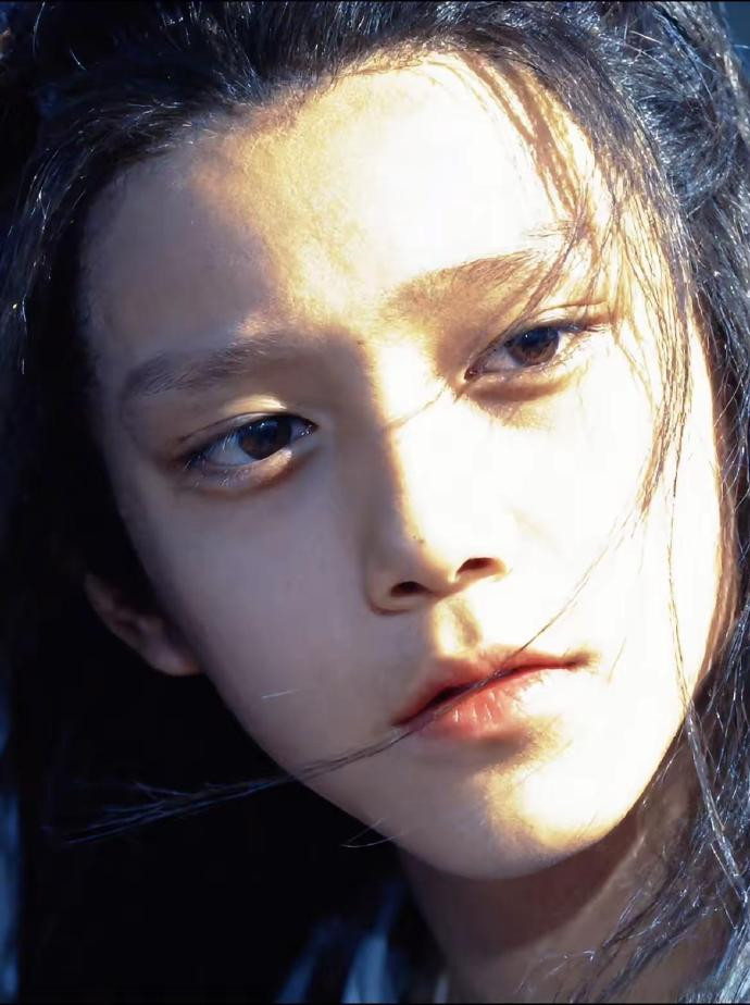 少年嬴政这样的类型，内娱真的再也找不出第二个了。