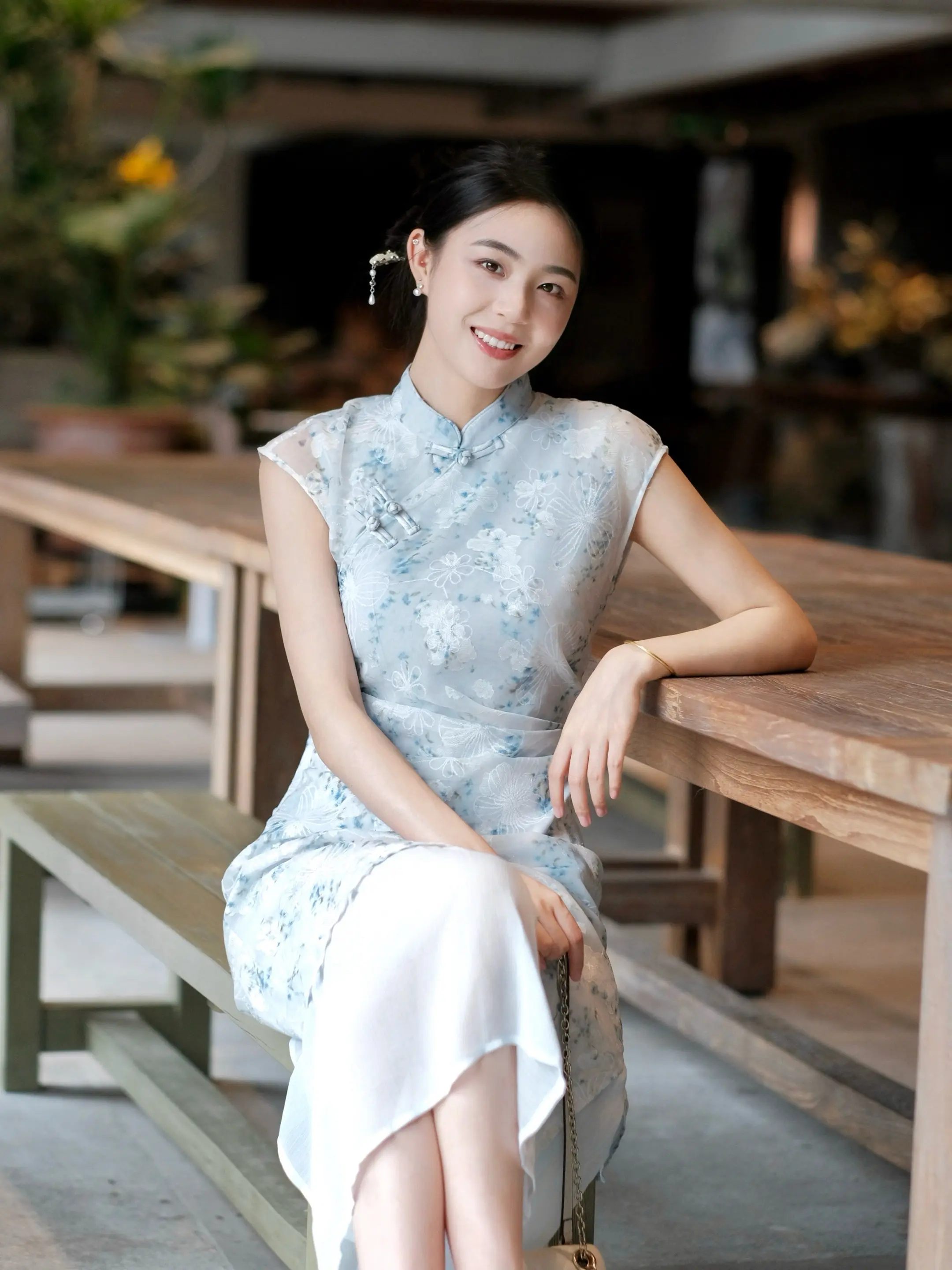 温婉风穿搭 旗袍新中式