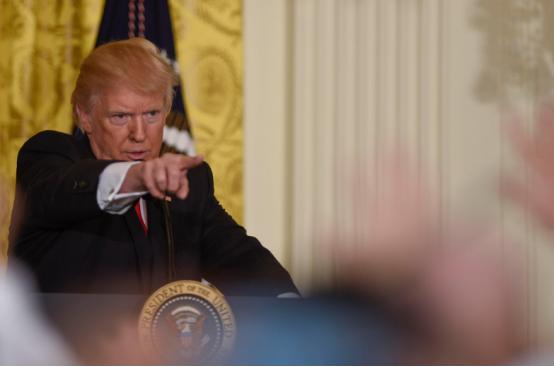 BBC中文网（11月11日）报道：“特朗普的法律团队已向BBC下达最后期限，要求