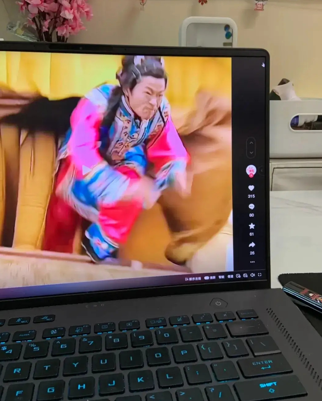 宅家休息重温《还珠格格》，竟发现了穿帮镜头