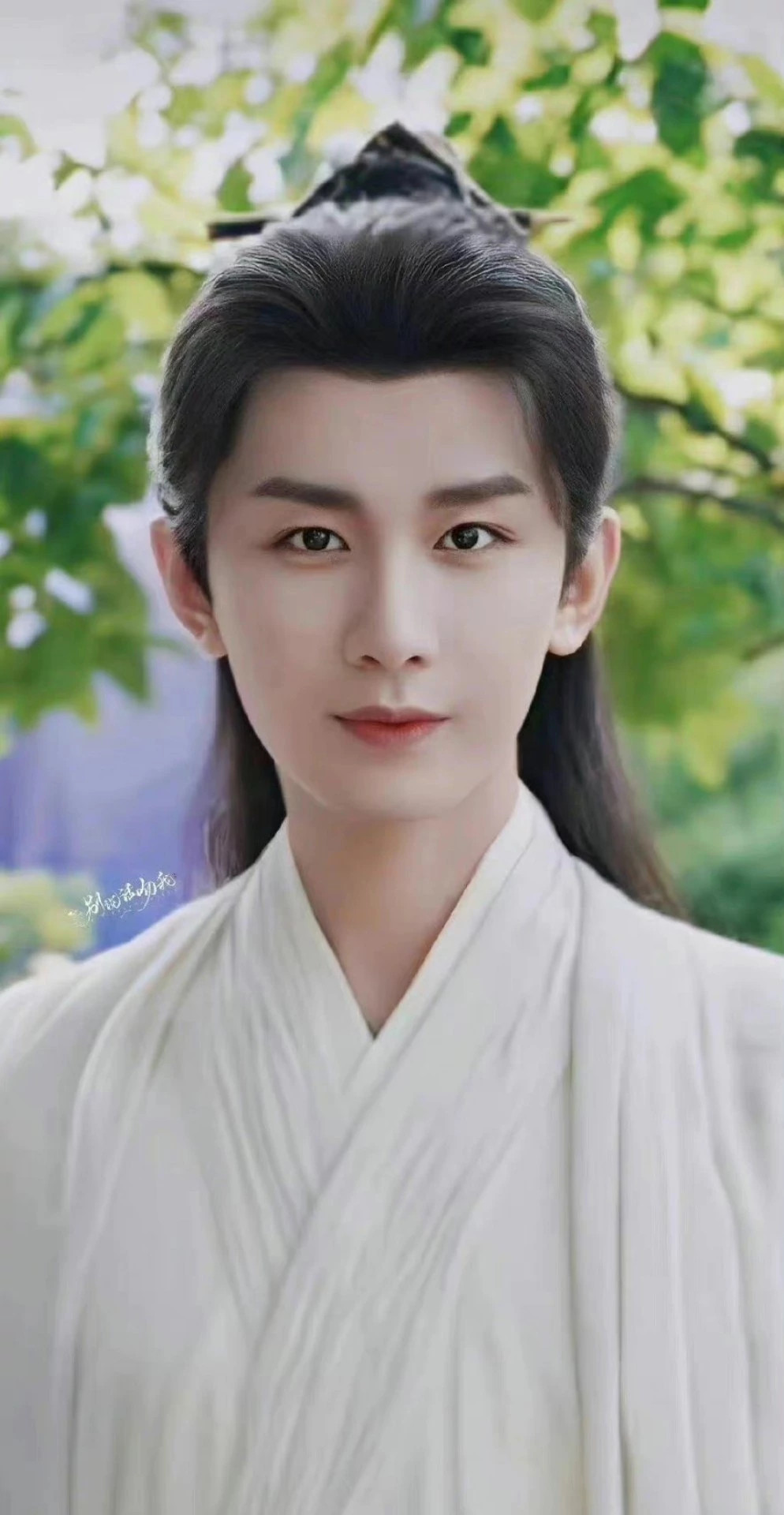 成毅和欢瑞合同到期合约提前近一年半终止，成毅工作室已完成独立运营交接，手握重磅I