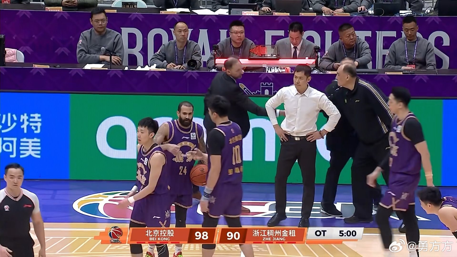 北控男篮战胜浙江男篮一场加时逆转，里勒再次扛起球队，第四节最后时刻和加时赛让人