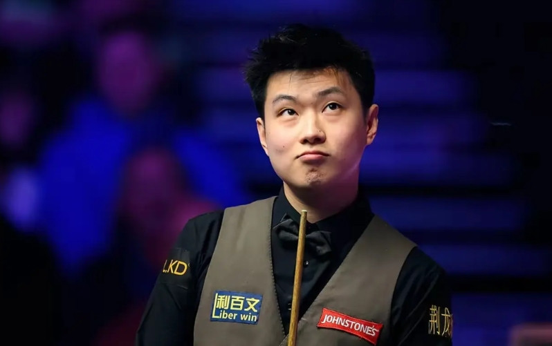 评估大奖赛丁赵斯首轮胜负关系1、赵心童，这场赛事对他来说，荣誉高于积分，本赛季