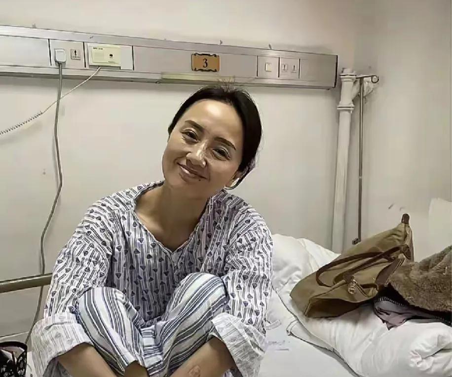 李乃文一个举动让网友泪崩！5月21日，著名女演员朱媛媛去世的消息传开后，娱乐圈
