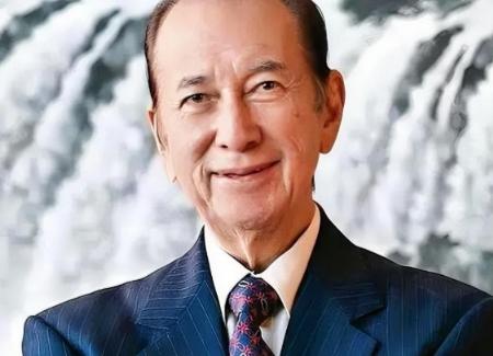 赌王何鸿燊这话真是把赌场的“套路”说透了，等你赢2000万想抽身走时，赌