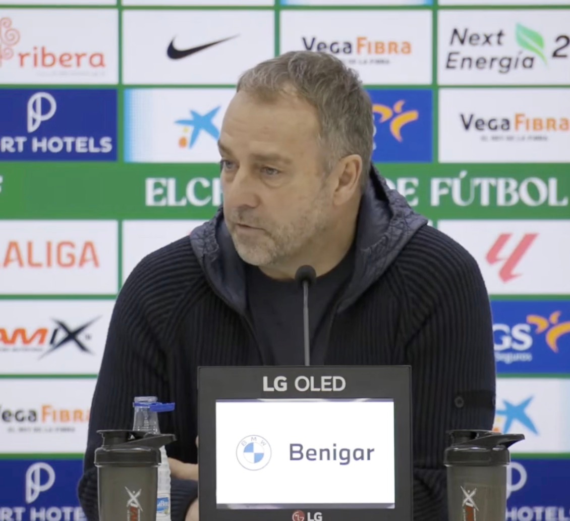 弗里克：“孔德感觉有些不对劲，所以我们不得不把他换下，明天再看看检查情况如何。我