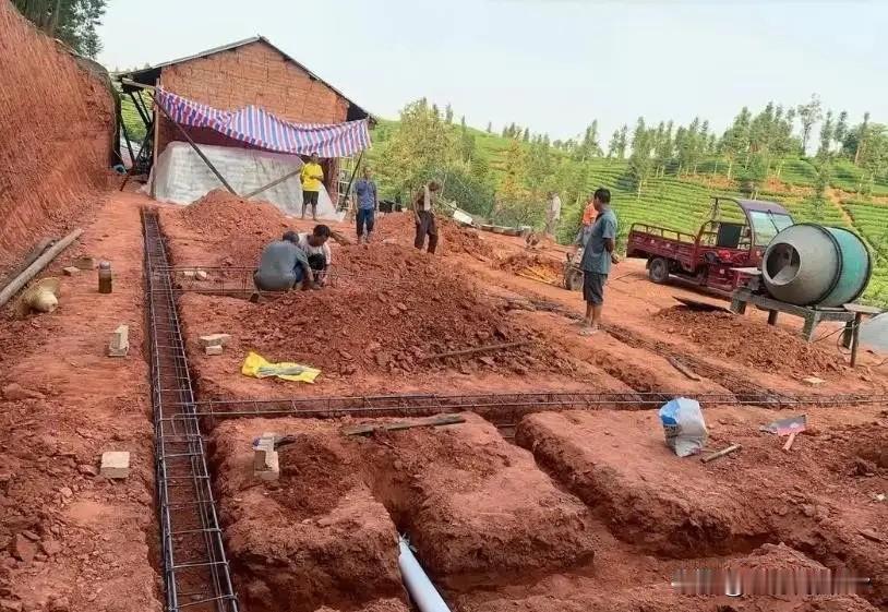 别不信！农村人就要在老家盖房子，这3点原因太现实，看完秒懂。农村人为什么非要