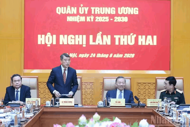 座次有了变化？通常，这届的越南“四驾马车”出席会议时座次安排顺序是苏林、陈青敏、
