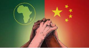 “举世滔滔，这个世界幸好有中国！”凤凰卫视资深评论员石齐平今日发文如此感慨。 