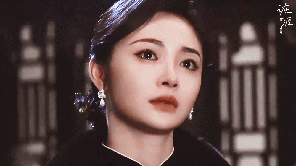 周洁琼《玉簟秋》兰卿/动图【民国】▷戏装·含泪💧💧💧·齐刘海+橙旗袍