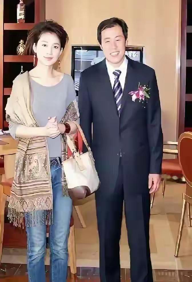 王小Y吕成功夫妻照