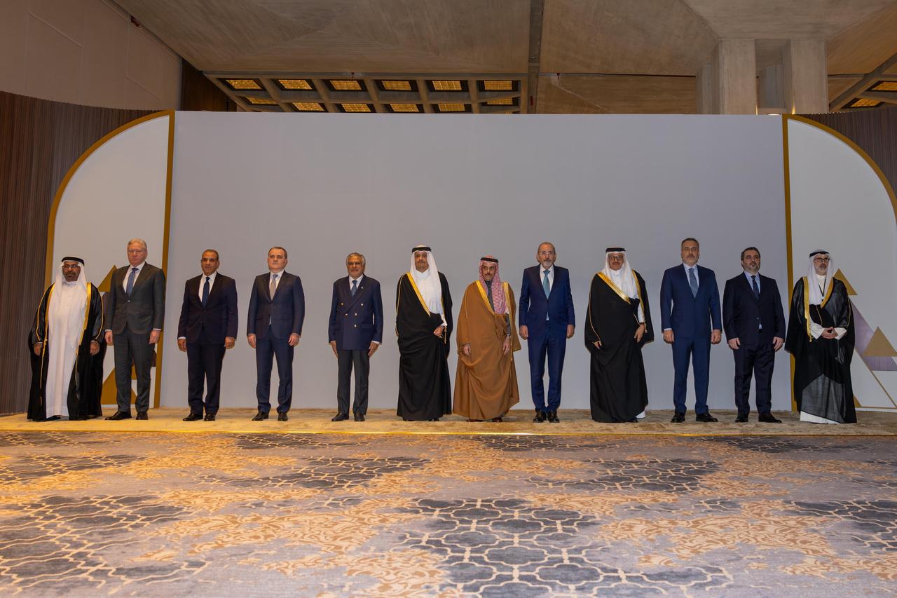 3月19日，沙特外交部在利雅得举办了一场紧急外长会，汇聚阿拉伯和伊斯兰多国外长。