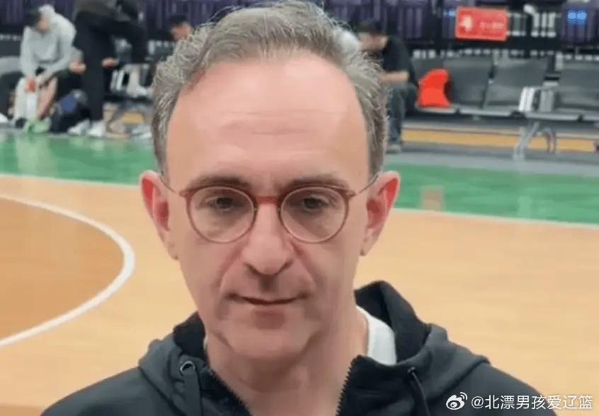 乌戈在辽篮媒体日后接受媒体采访。谈及球队年龄，乌戈表示：“经过阵容的大幅调整之后