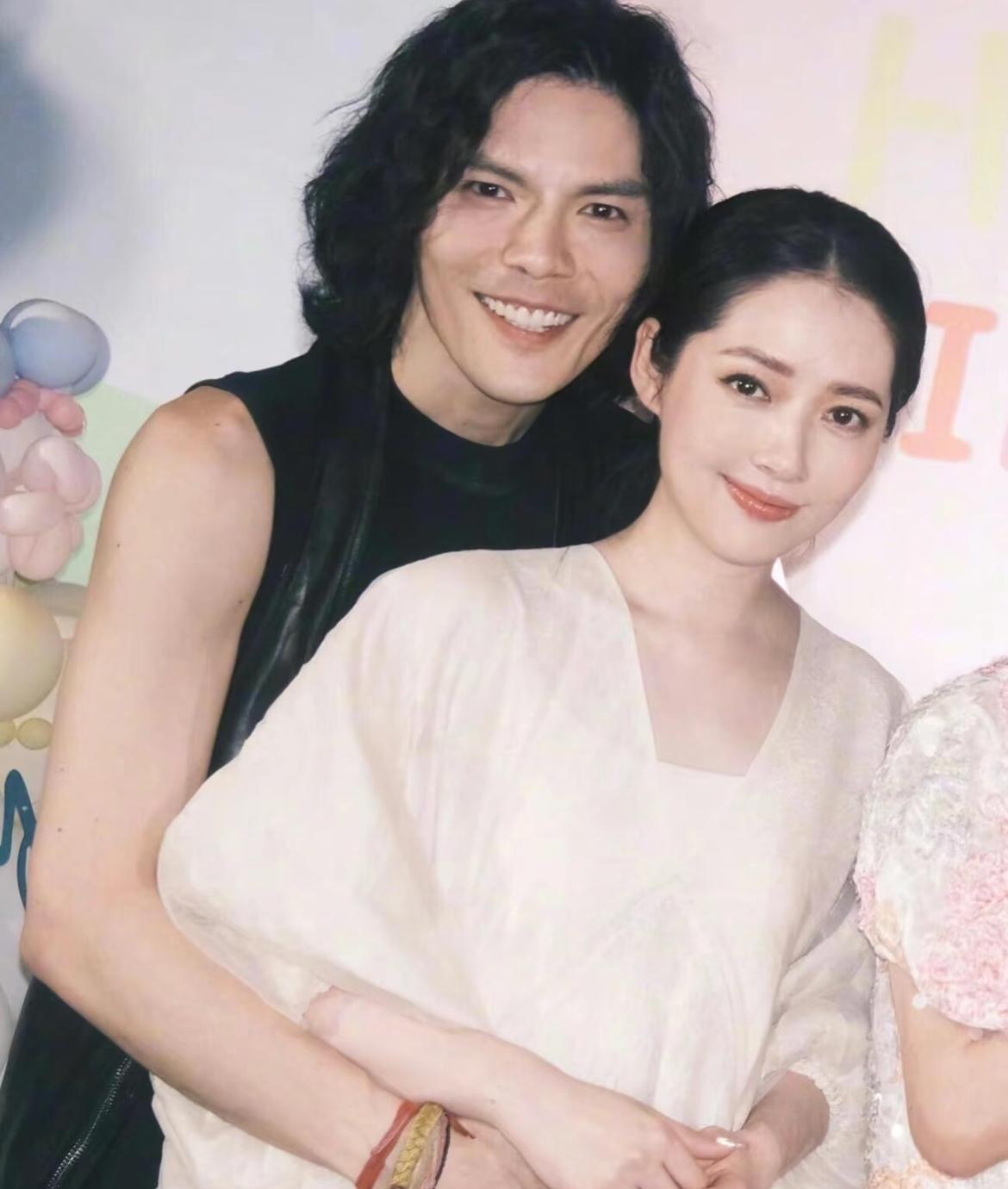 郭碧婷和向佐的婚姻你们总说她是“上嫁”但是郭碧婷的实力绝对被低估了，毕竟向