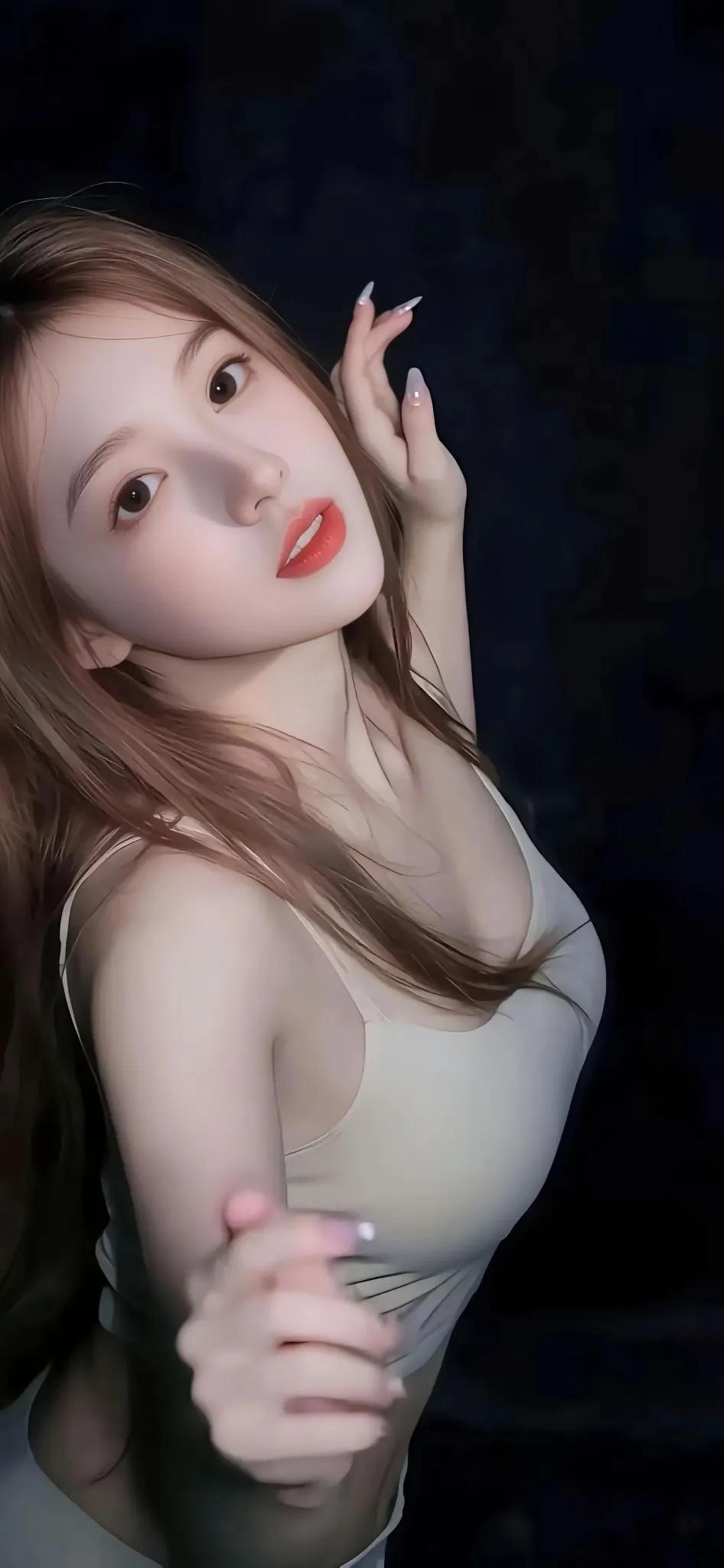 美女壁纸～光影流转，风情万种。一面灵动，一面东方。藏在时光里的温柔与锋芒