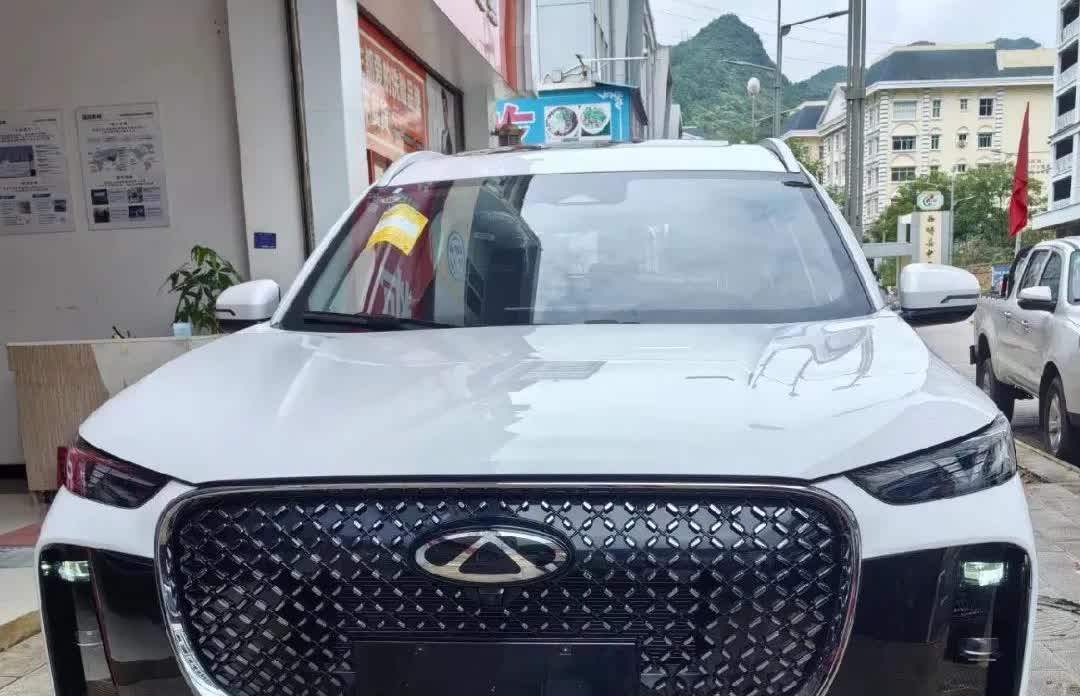 听我一句劝，买车不纠结：1、55万——买奔驰2、40万——买宝马