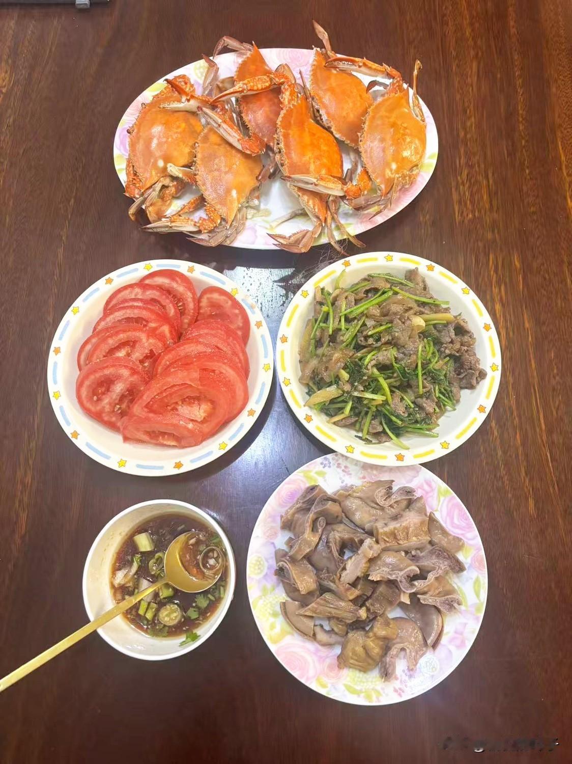 近段时间，因家里临时有点事情，我便从儿子家回到了老家。走之前，我特别不放心孙
