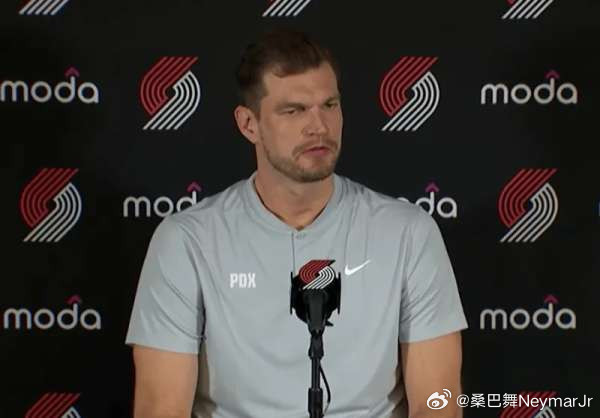 斯普利特：杨瀚森已不用翻译，对他来说今年夏天非常重要开拓者主帅斯普利特赛前盛