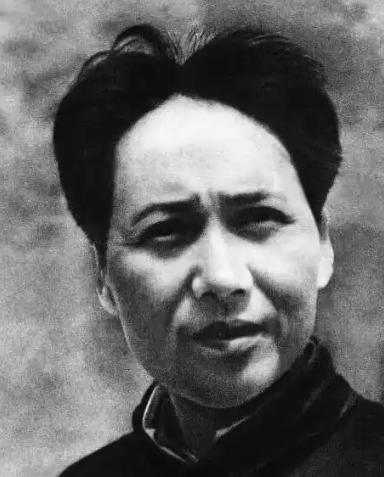 在外国人眼中，毛主席是一个什么样的人呢？ 早年间国内消息被封锁，很多外国人只