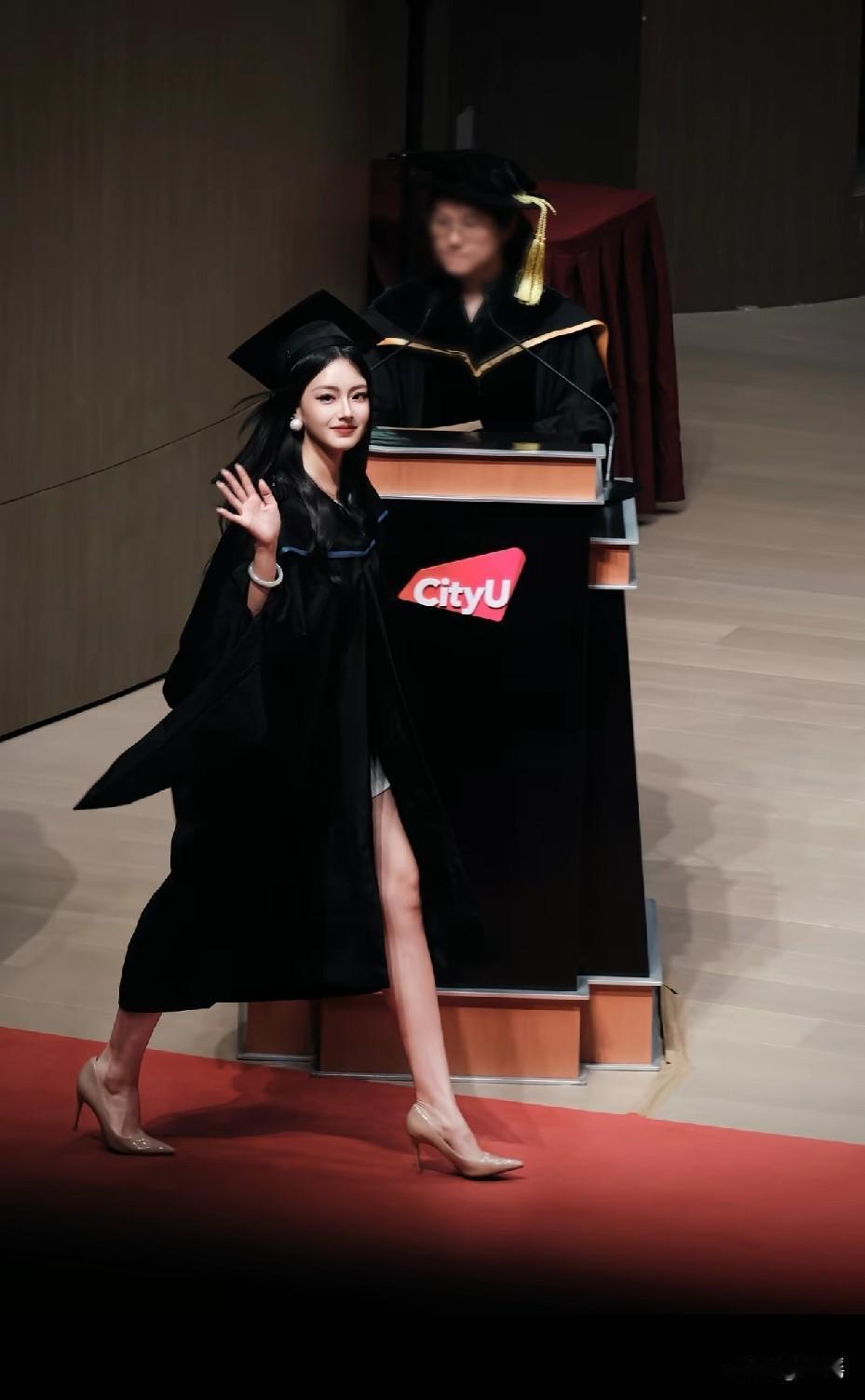 顶尖大学人物