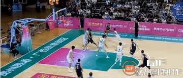 北京时间6月10日晚，辽宁男篮在全运会男篮资格赛中对阵北京男篮。在首节一度落后1