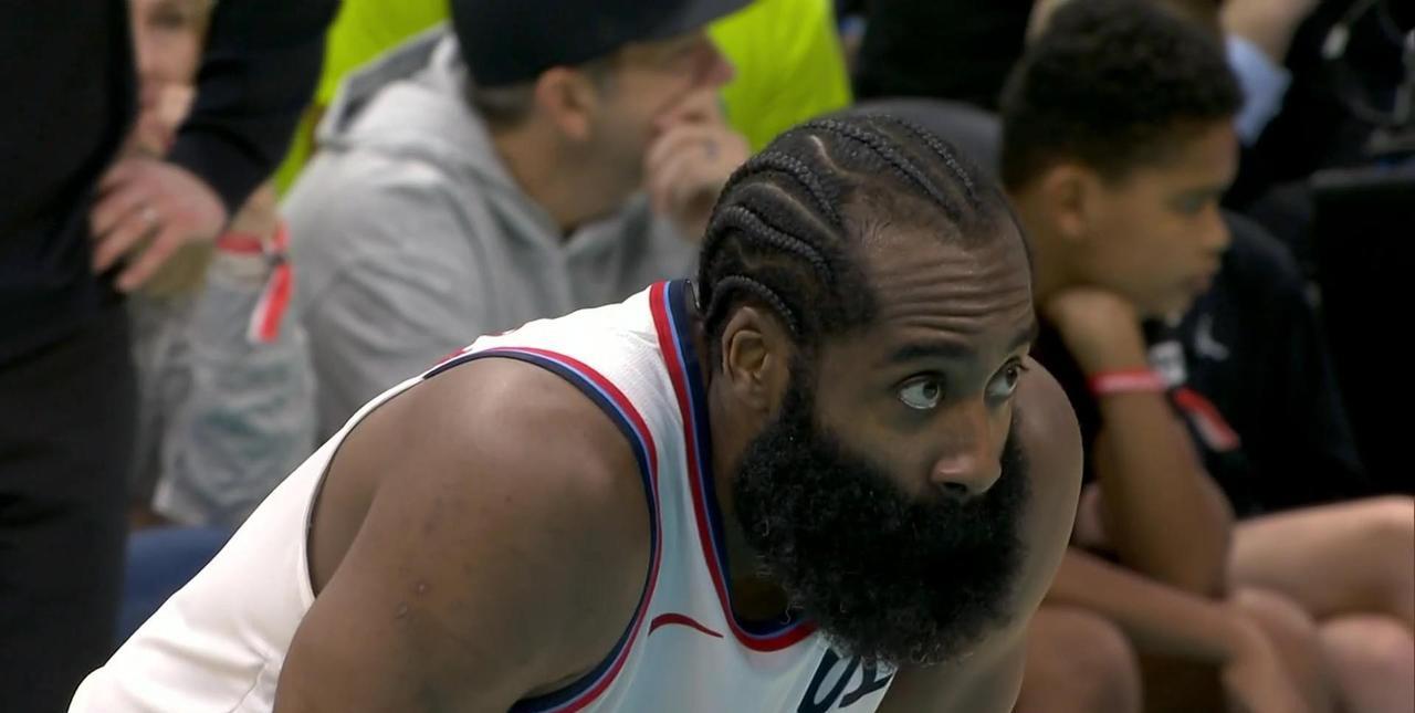 鲈鱼也不人情世故了，摊牌了先dnp保罗，用年轻人，再大洛，今天diss，小卡绝