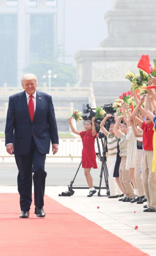 特朗普最近的一条发文，着实让人意外——他居然公开表示，中方说美国正走向衰落，