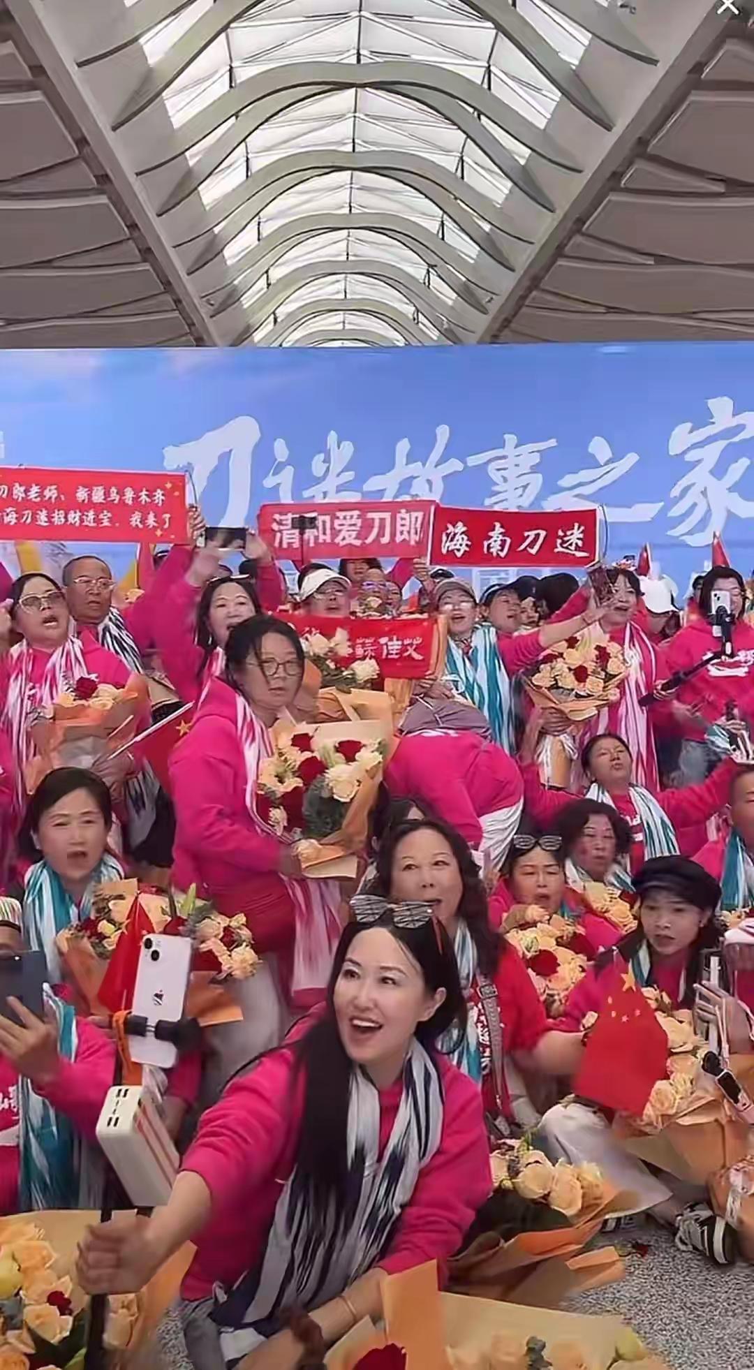 刀郎的魅力有多大？看看这次乌鲁木齐演唱会就知道了。10月4日“山歌响起的地