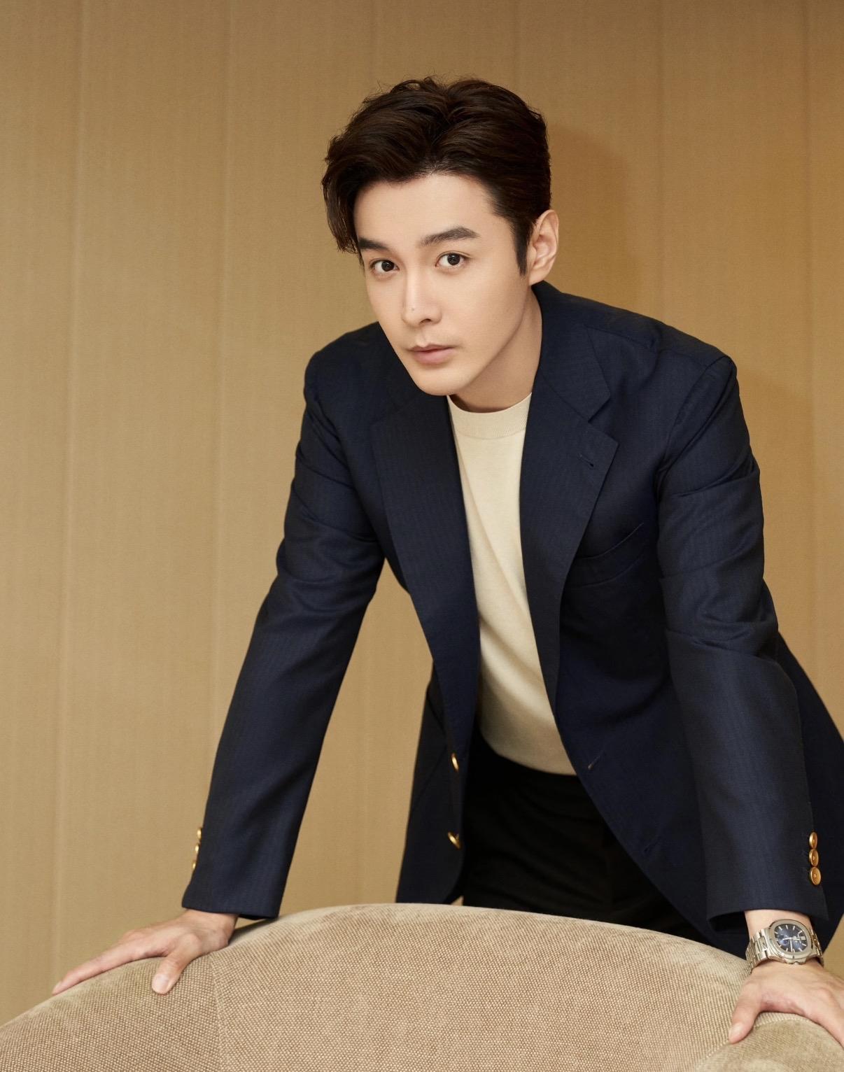 果然背后捅你的往往都是最亲近的人，还记得《庆余年》里饰演太子的张昊唯吗，