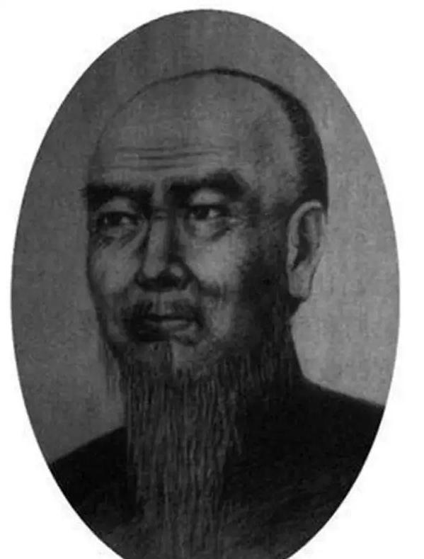 1887年，武术家杨秀山外出卖玉米，路上遇到一个病倒的僧人，心善的他，连忙把僧人