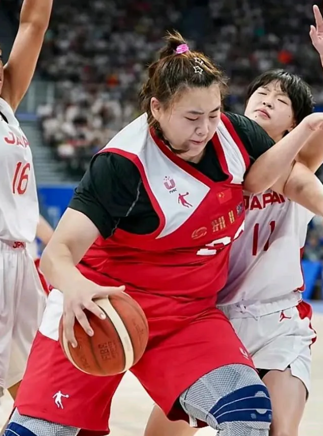 今天凌晨，德国世界大学生运动会上，中国女篮75-70险胜日本队，成功晋级4强，刘