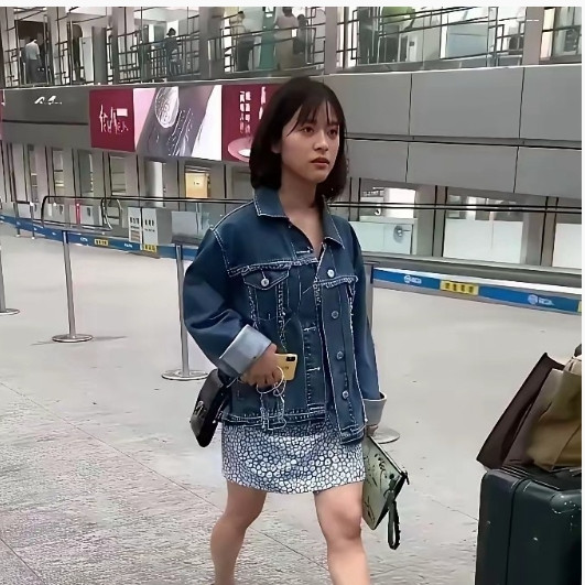 这才是真实的明星​呀！！