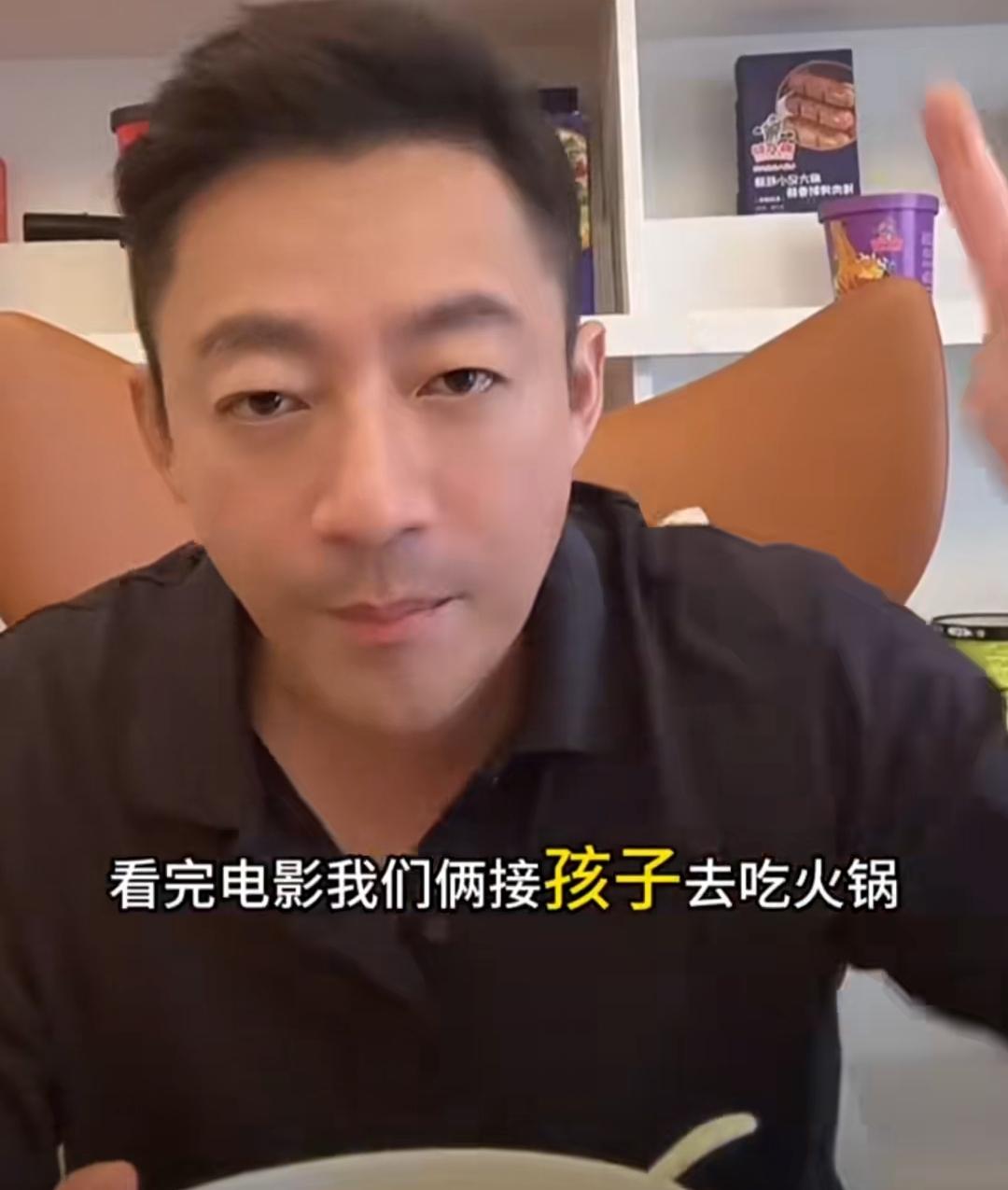 如今汪小菲算是过上了正常的家庭生活。他直播时说现在他在台北，上午陪老婆马筱梅