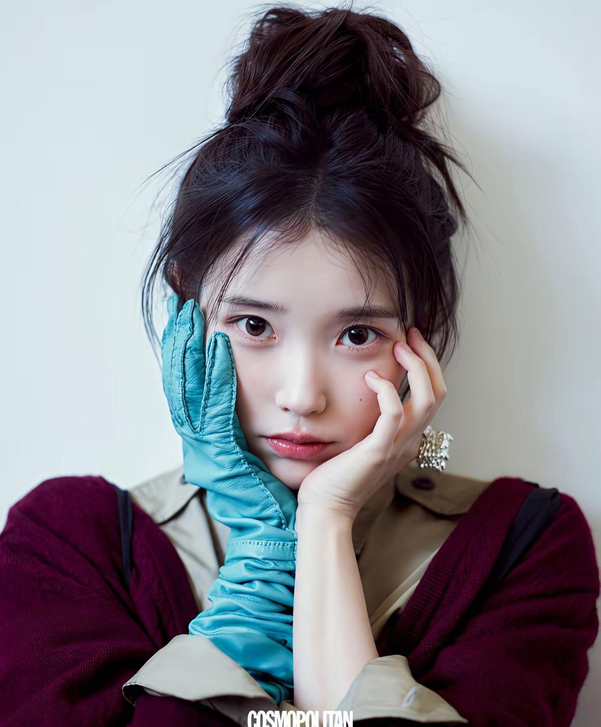 IU李知恩，1993年5月16日出生于韩国首尔，韩国知名女歌手、演员、词曲创作人