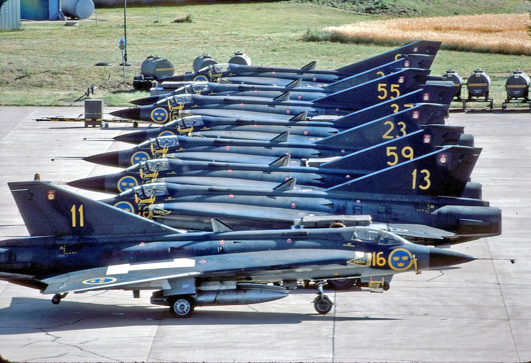 分享圖片：瑞典薩博Saab-35“龍”多用途戰鬥機