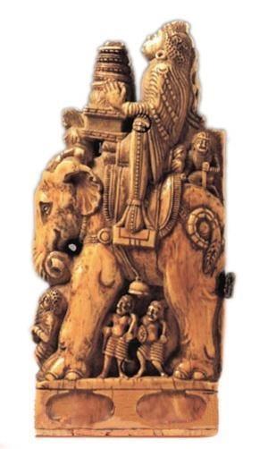 1930年，安西榆林窟道长马荣贵，突然告诉徒弟郭元亨一个惊天秘密，并再三叮嘱他：