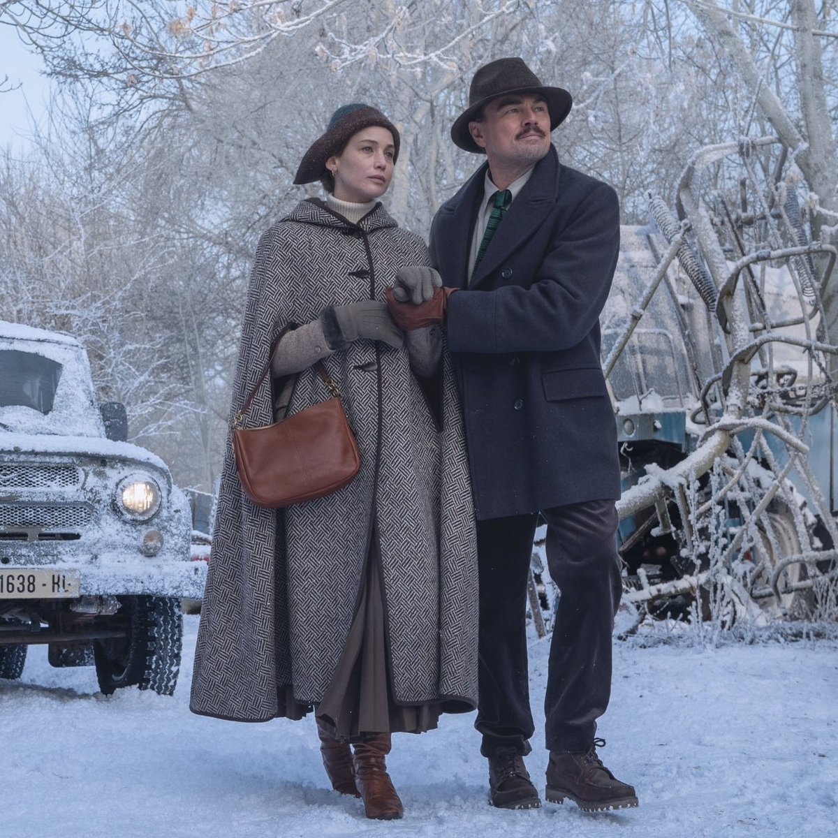 大表姐x小李子新片《夜的真相》首曝剧照🎥马丁·斯科塞斯执导，这是他与莱昂纳多